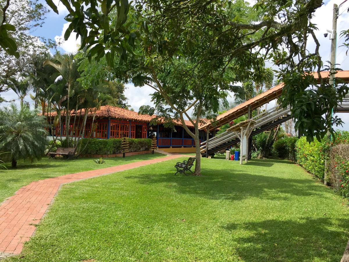 Hotel Bosques Del Saman Alcala 金巴亚 外观 照片