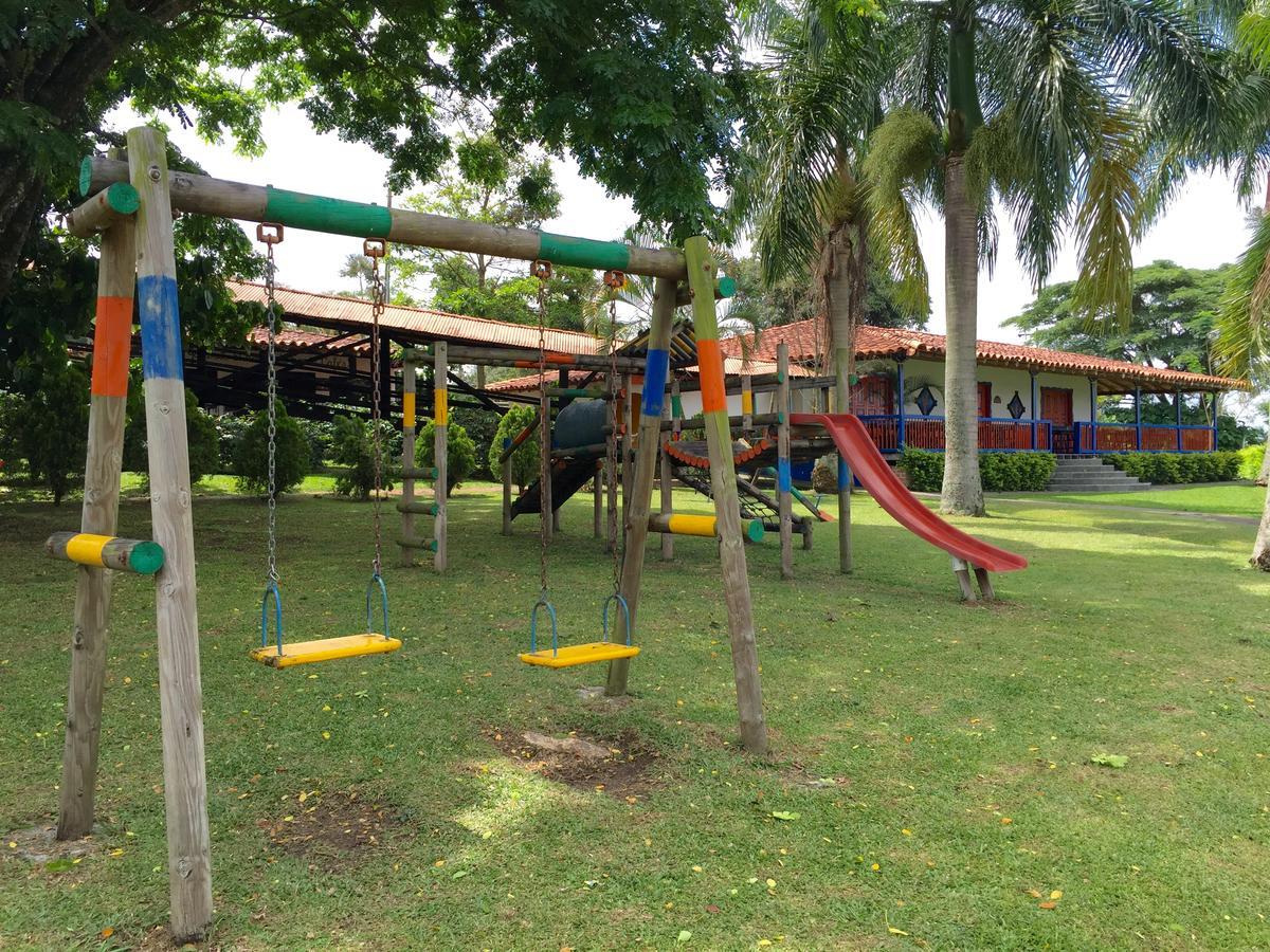 Hotel Bosques Del Saman Alcala 金巴亚 外观 照片