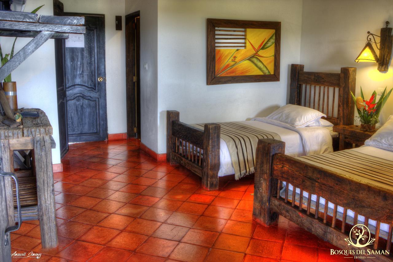Hotel Bosques Del Saman Alcala 金巴亚 外观 照片